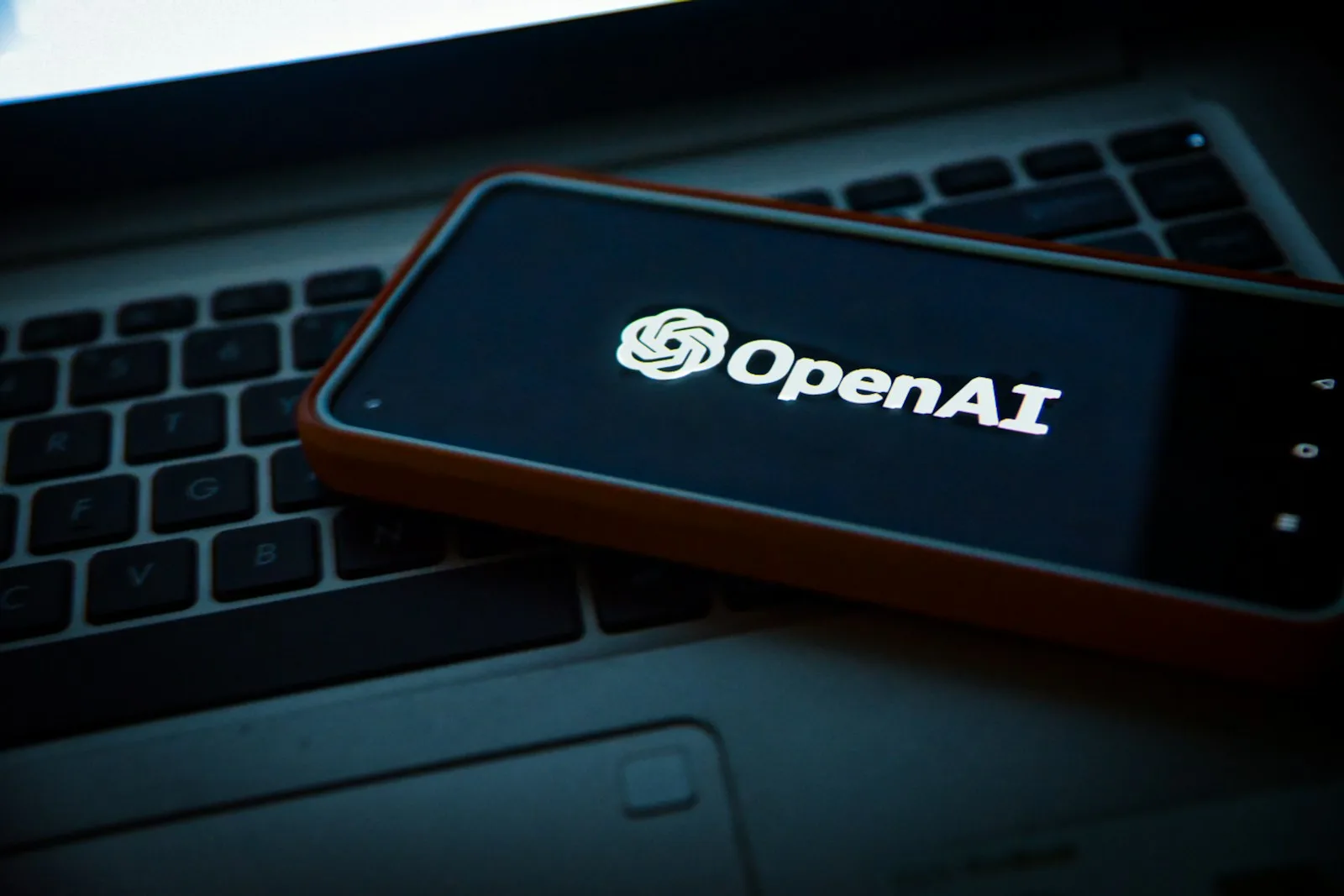 ChatGPT Sessions: A Private Confession or Public Record? OpenAI CEO Warns of Confidentiality Gaps 