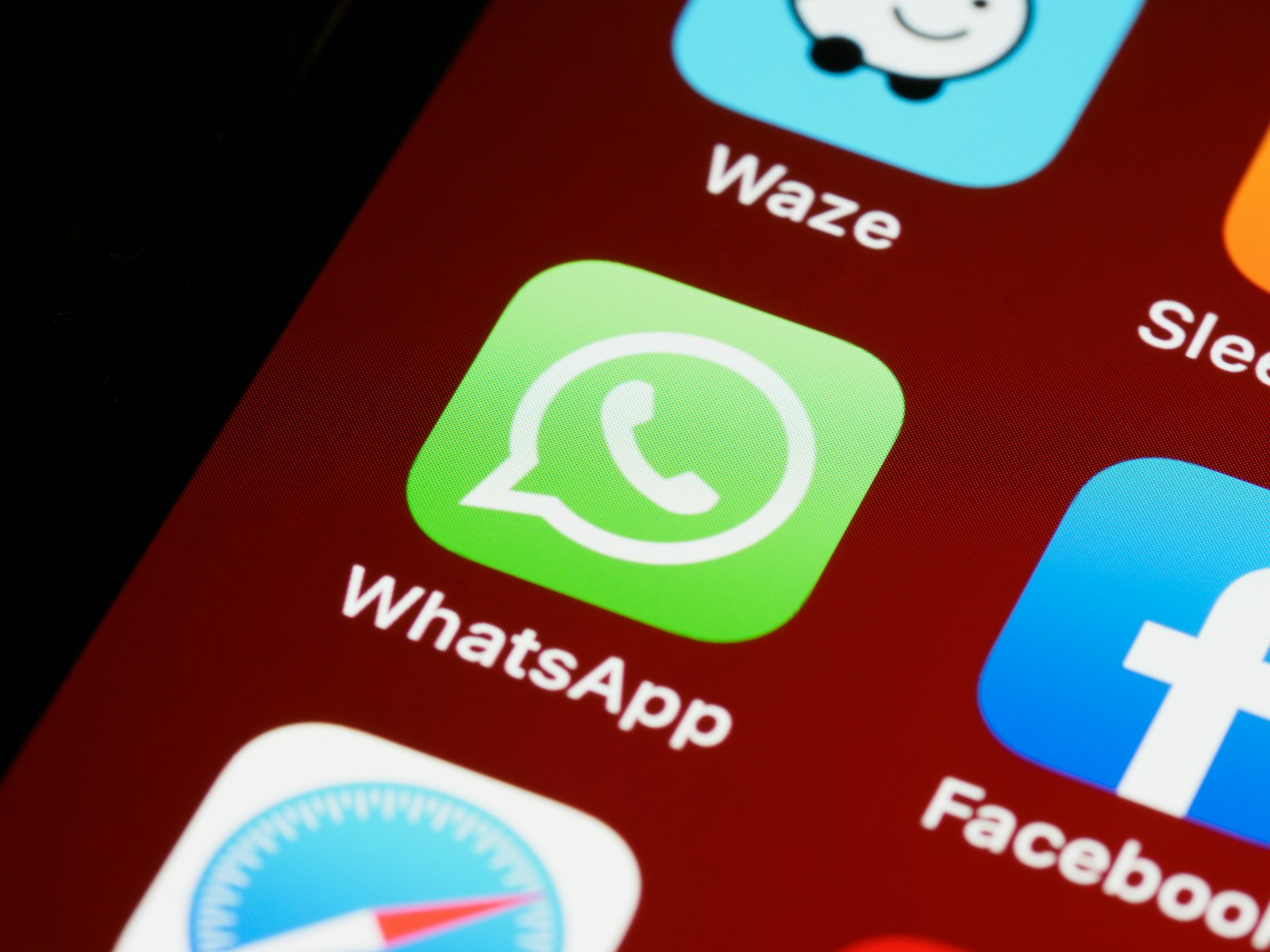 Whatsapp, Meta sued over unauthorized access to encrypted messages