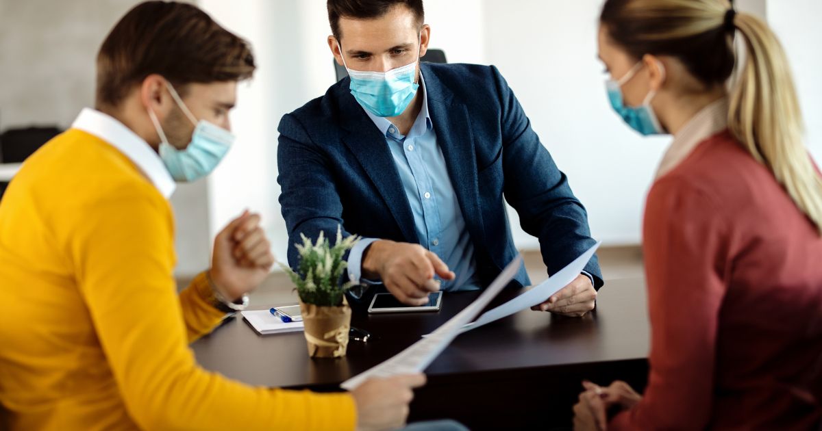 MoHRE explains six exceptions to workplace injury compensation under UAE labor law during an employee workplace safety consultation.